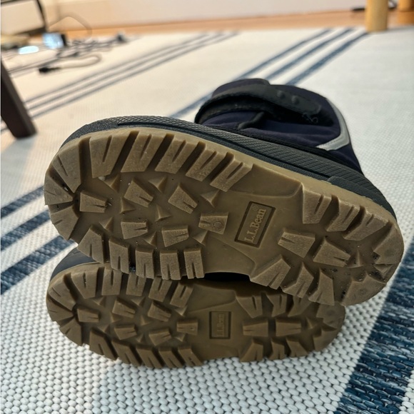 L.L. Bean Toddler Winter Boots size: 7 in great condition - Picture 3 of 3